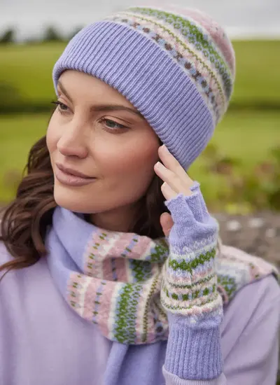 Kerse Fairisle Fingerless Gloves in Lilac
